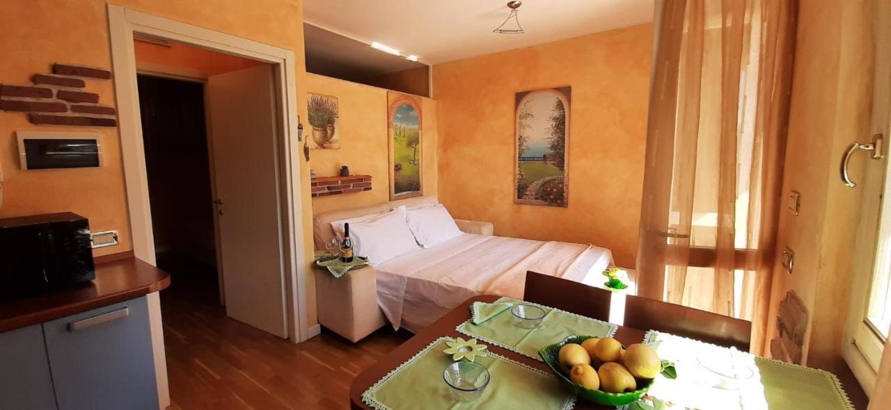 סאלו Holiday House Sole מראה חיצוני תמונה